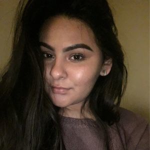 Meet your Posher, Mayra